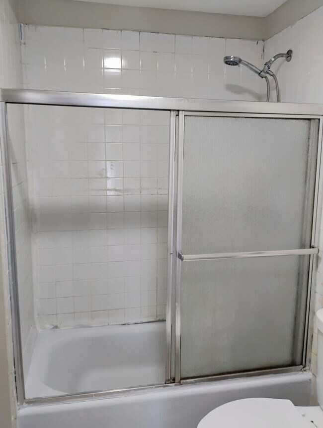 Photo - 376 Livingston Ave