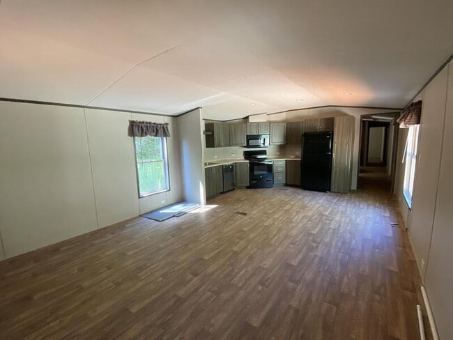 Photo - 990 Cedar Village Ln