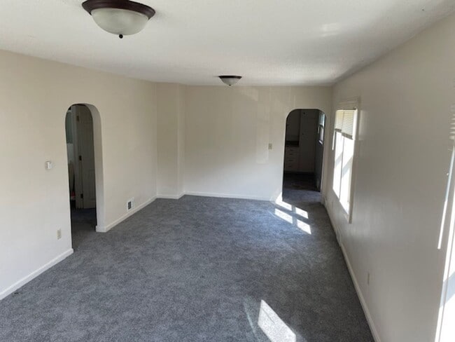 Photo - Spacious 4 bedroom house