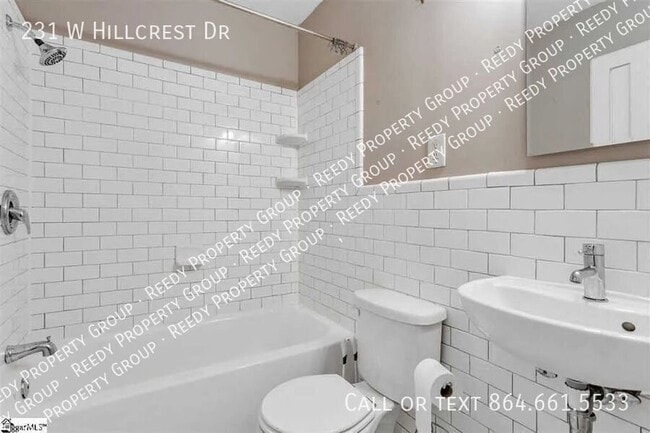 231 W Hillcrest Dr
