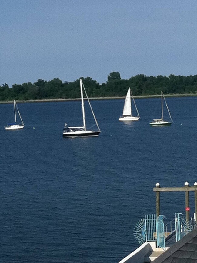 Photo - 244 Bowne St Unidad 1st Floor