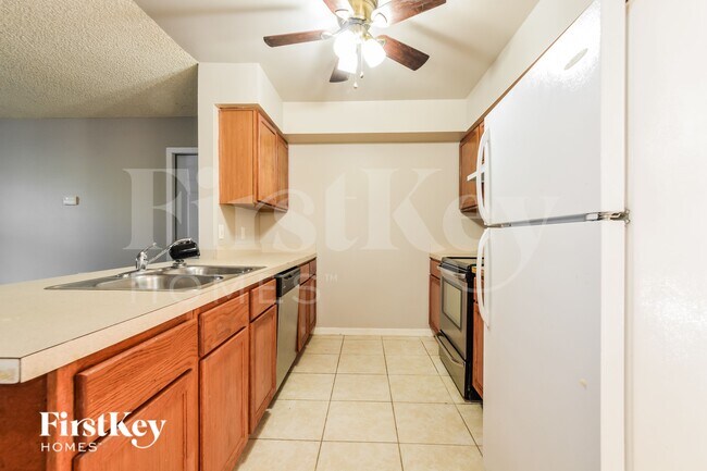 Photo - 2175 Carriage Pointe Loop