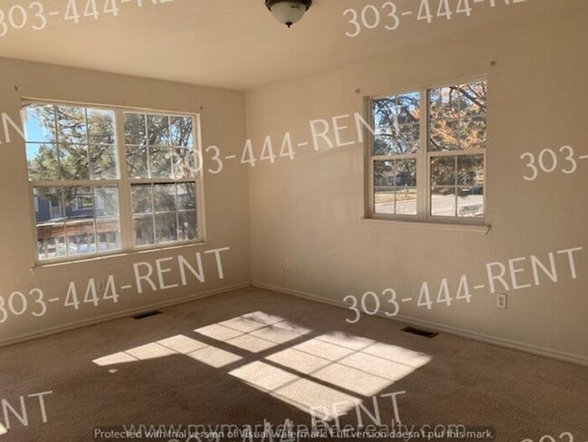 Photo - Spacious 3 Bedroom, 2 Bathroom!