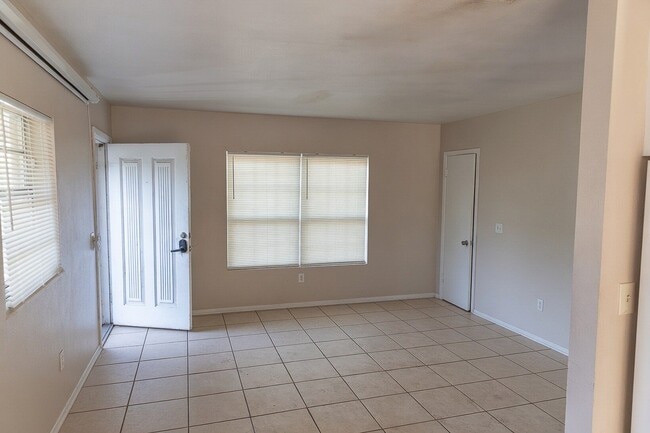 5157 Palmer Ave
