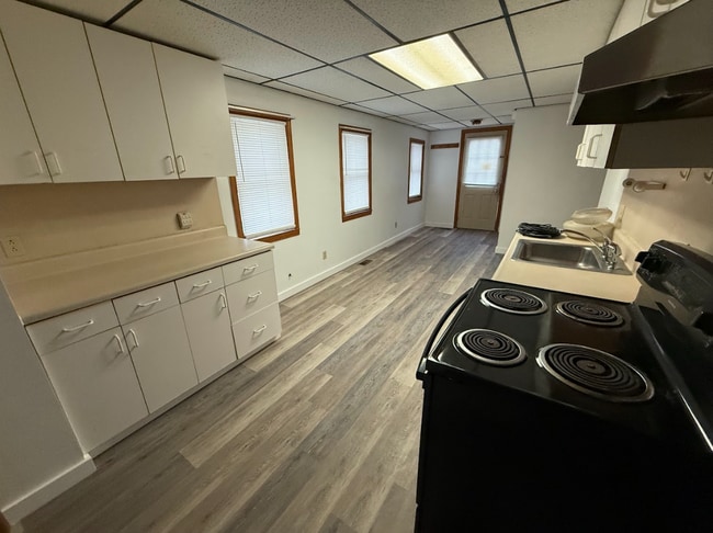 Photo - 2 Williams Ct Unit 1