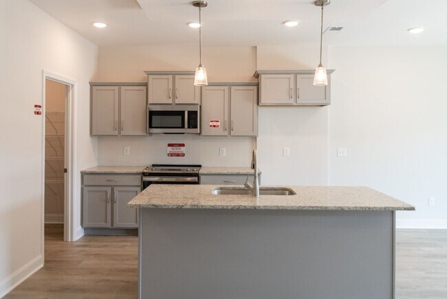 Photo - Modern and Luxurious New Construction in Great Location!