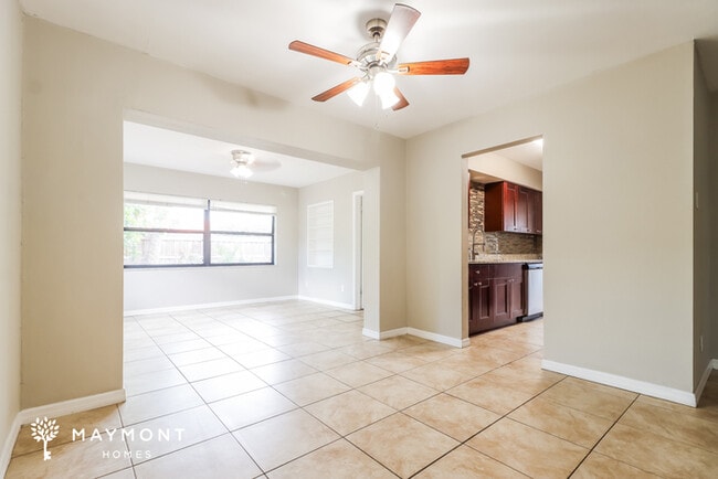 Photo - 2086 Shadow Ln