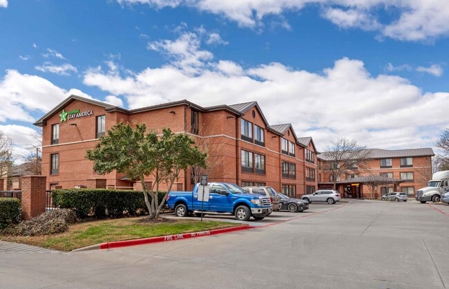 Furnished Studio-Dallas - Farmers Branch