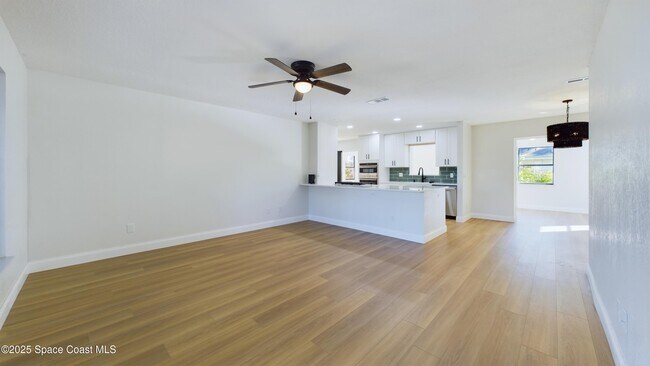 Photo - 987 Nicklaus Dr