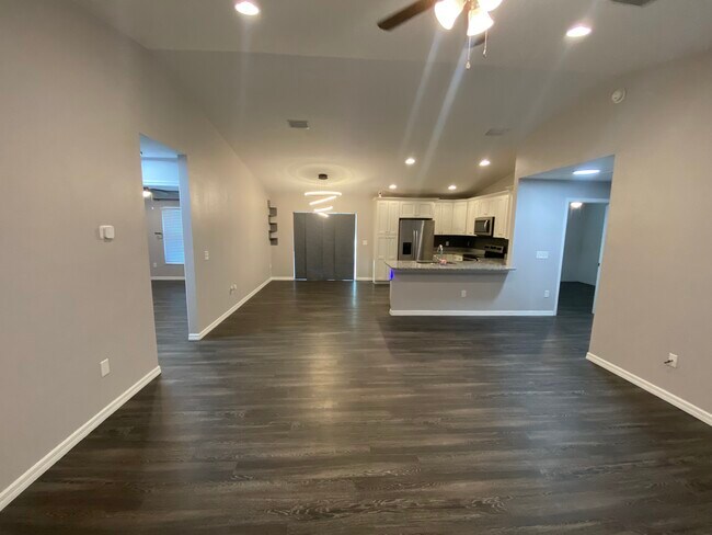 Photo - 20 Malauka Cir