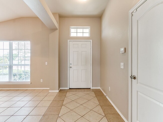 Photo - Beautiful Home in Edmond Community