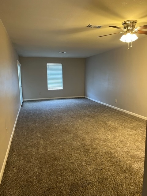Living Room in 2 bedroom