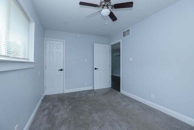 Photo - 4120 Linn St