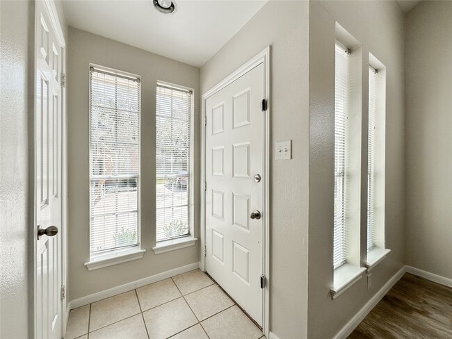 Photo - 5515 Strack Rd Unit 135