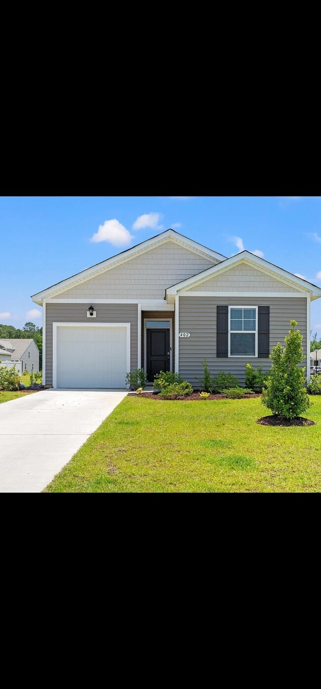 Building Photo - 402 Toledo St