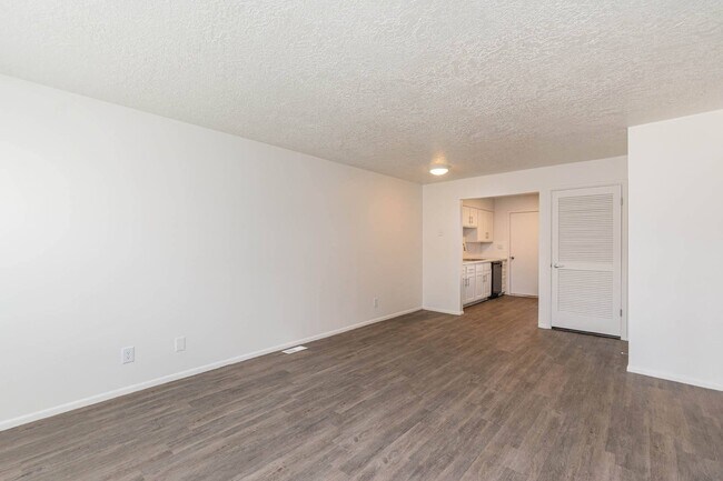 Cadence Apartment Homes