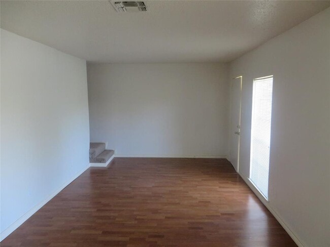 4511 W Village Ct