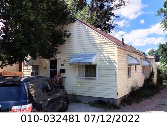 Building Photo - 1068 E Deshler Ave Rental