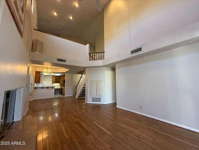 Photo - 1001 E Griswold Rd