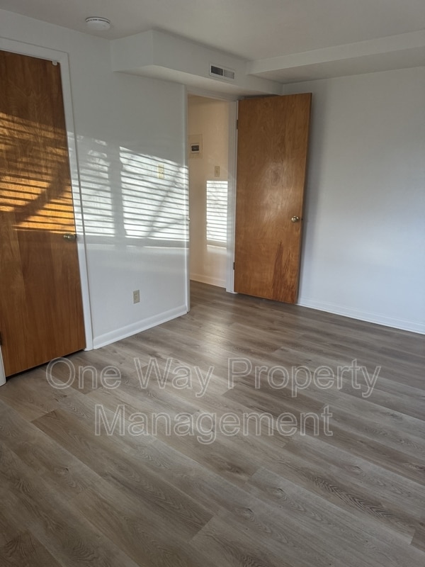 Photo - 1725 18th Ave