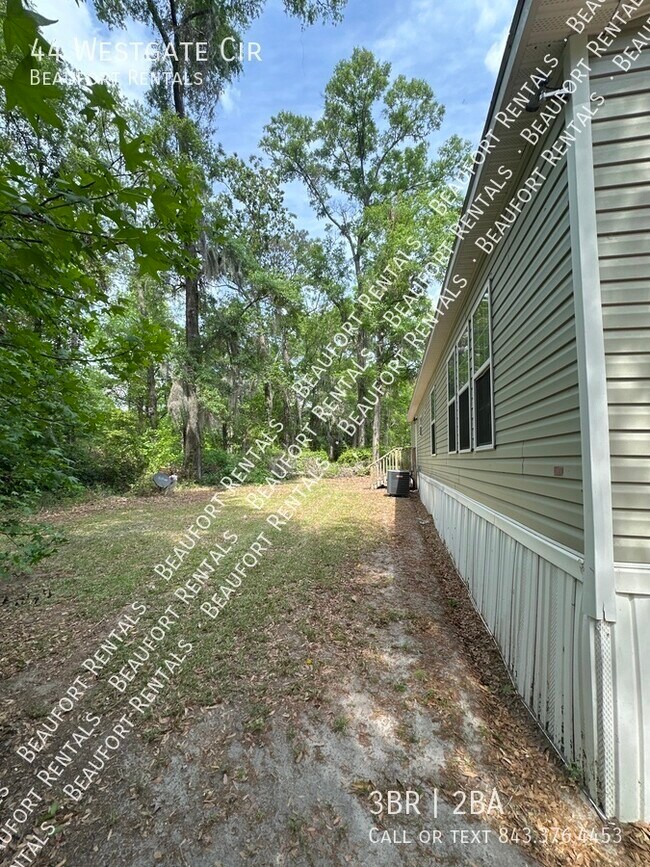 Photo - 44 Westgate Cir