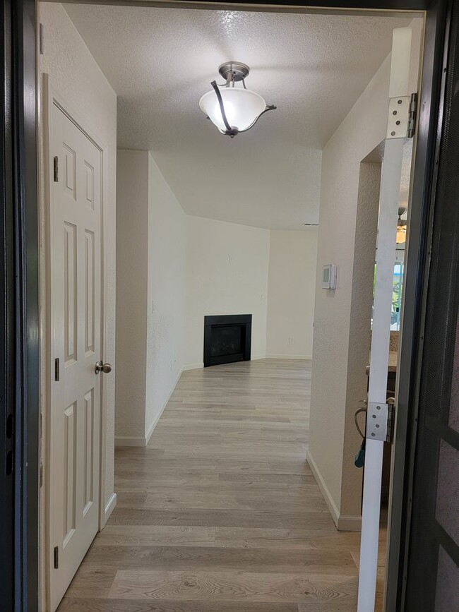 Photo - Beautiful 3 Bedroom 2 Bathroom Home in SW Visalia!