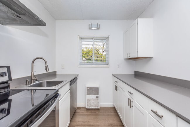 Photo - George Apartments