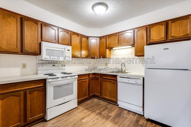 Photo - 2011 N Porter Ave Unidad Apartment 232