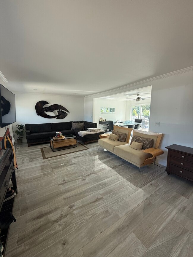 Photo - 2396 Redlands Dr