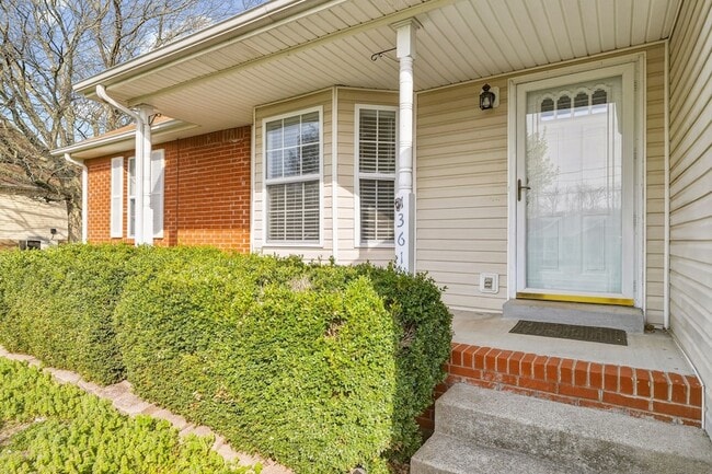 Photo - 1361 Jenny Ln