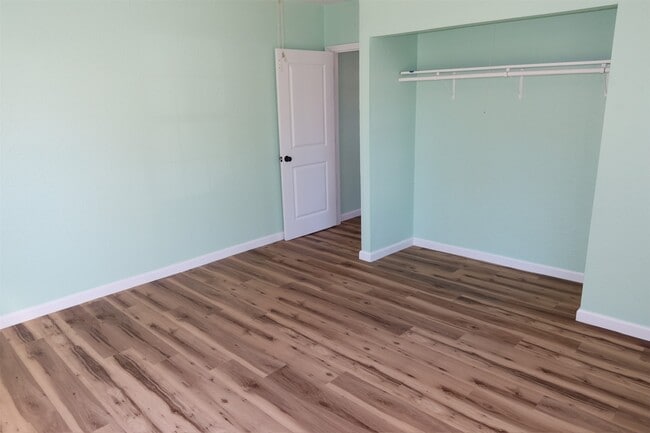 Building Photo - 5122 Avenue L