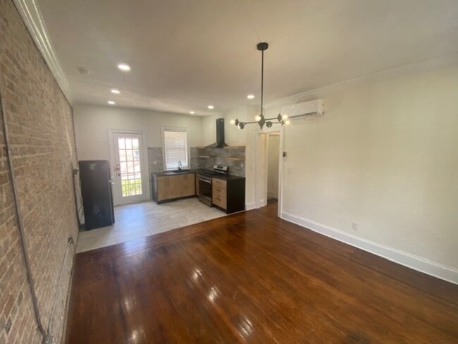 Photo - 2738 Riverside Ave
