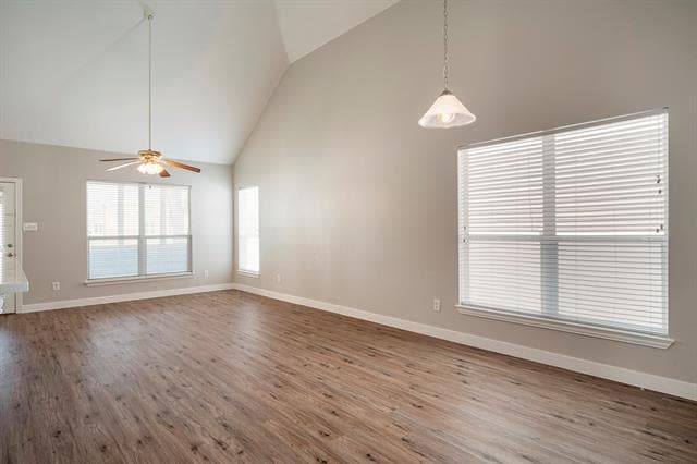 Photo - 9902 Maple Dr