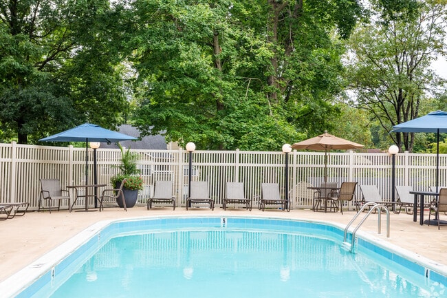 Relax in the sun at the sparkling swimming pool. - Autumn Columbia