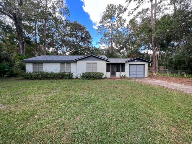 3/2 Pet Friendly Home Close to Campus Avai... - 3/2 Pet Friendly Home Close to Campus Avai...