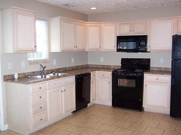 Photo - 1211 N Church St