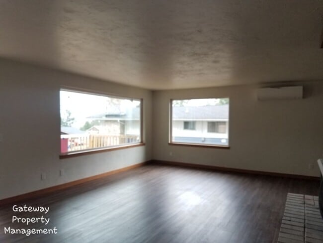 Photo - 1125 Fairmount Ave