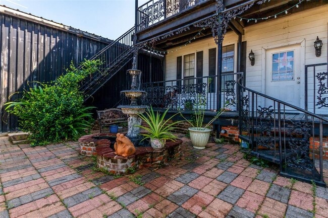 Photo - 2505 Austin St