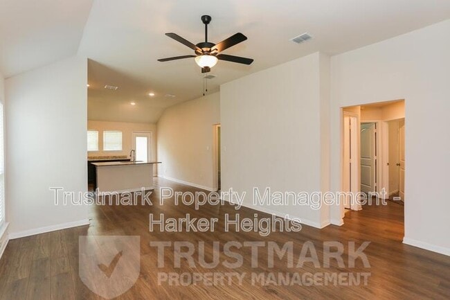 Photo - 3050 Dade Loop