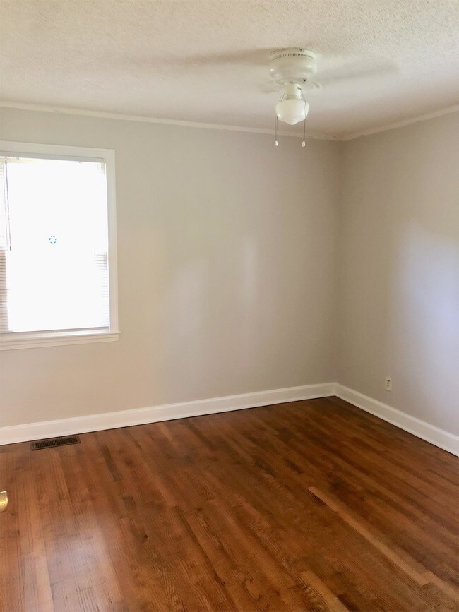 Photo - 3319 Maywood Dr