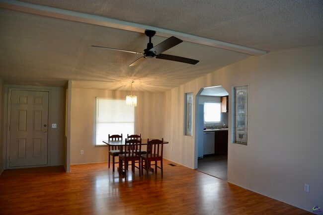 Photo - 111 Brighton Dr