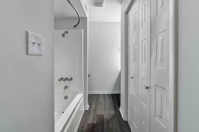 Oak - Bath 1
