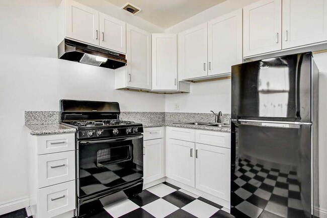 Photo - Mariposa Manor Apartments