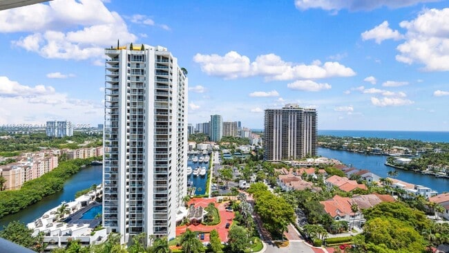 Building Photo - 19400 Turnberry Way Unit 1821 Rental