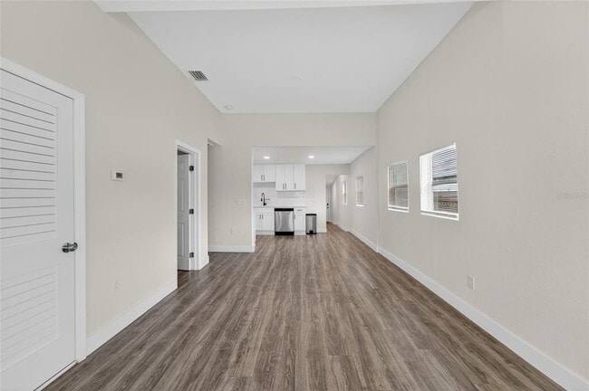 Photo - 2525 W Beach St