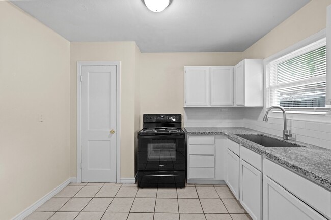 Photo - 1413 George St