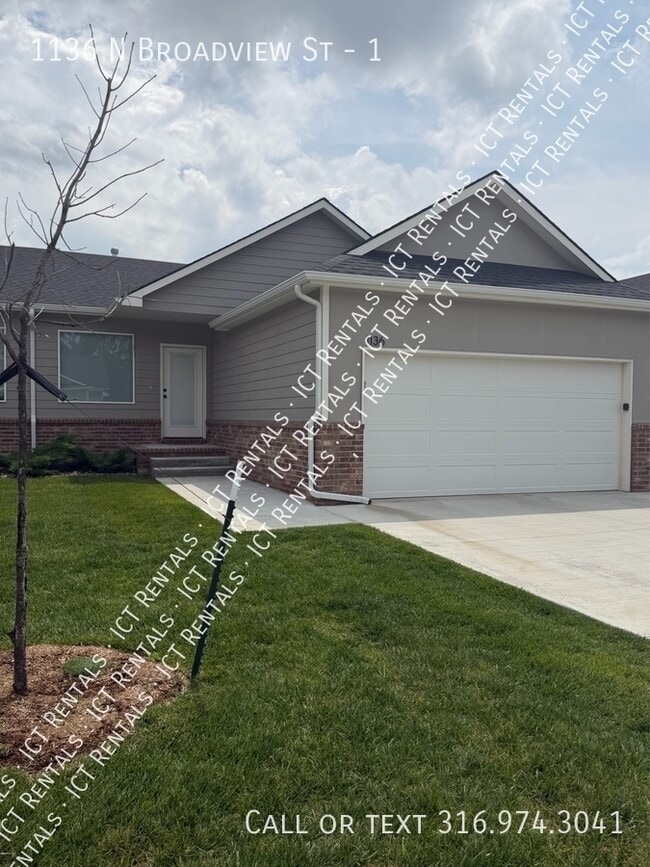 Photo - 1136 N Broadview St