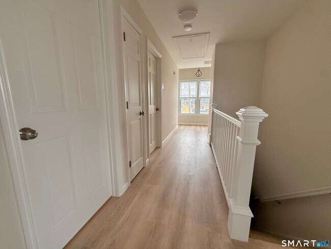 Photo - 194 High Ridge Ave Unit 2