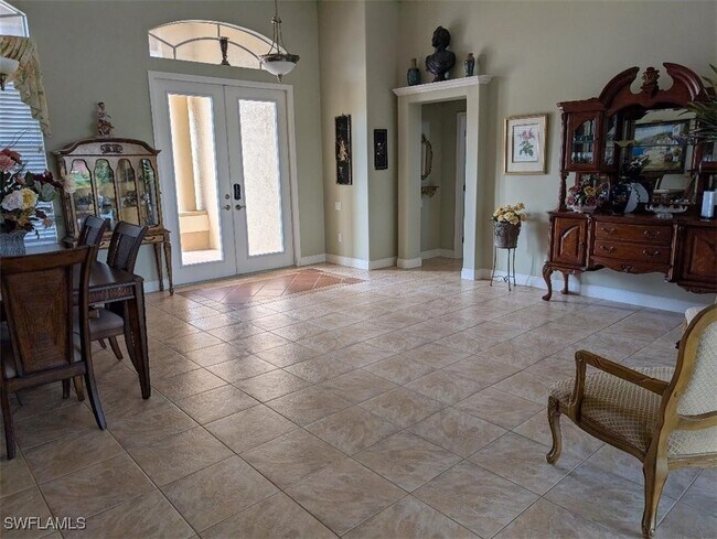 Photo - 161 SE 17th St