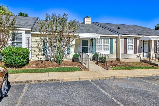 Photo - 2207 Thicket Ct